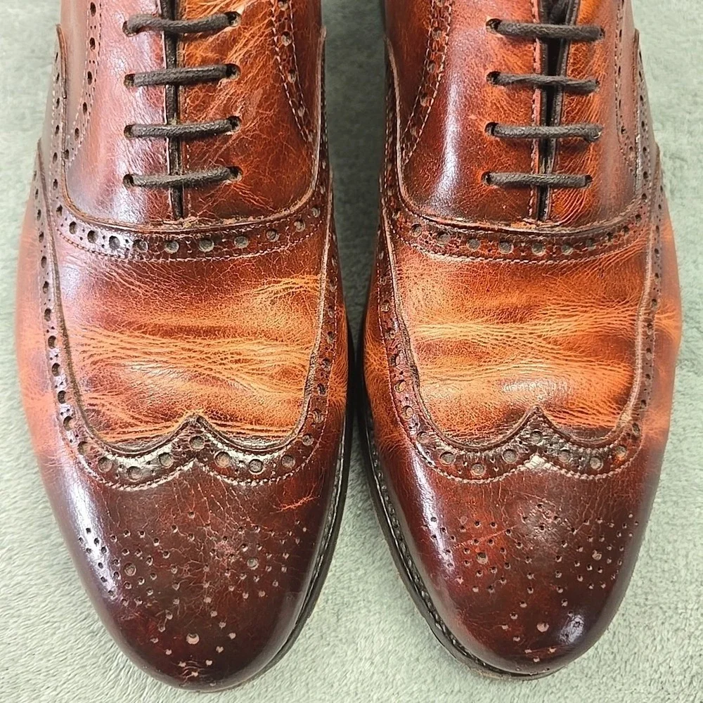 Carlos Santos sole wear